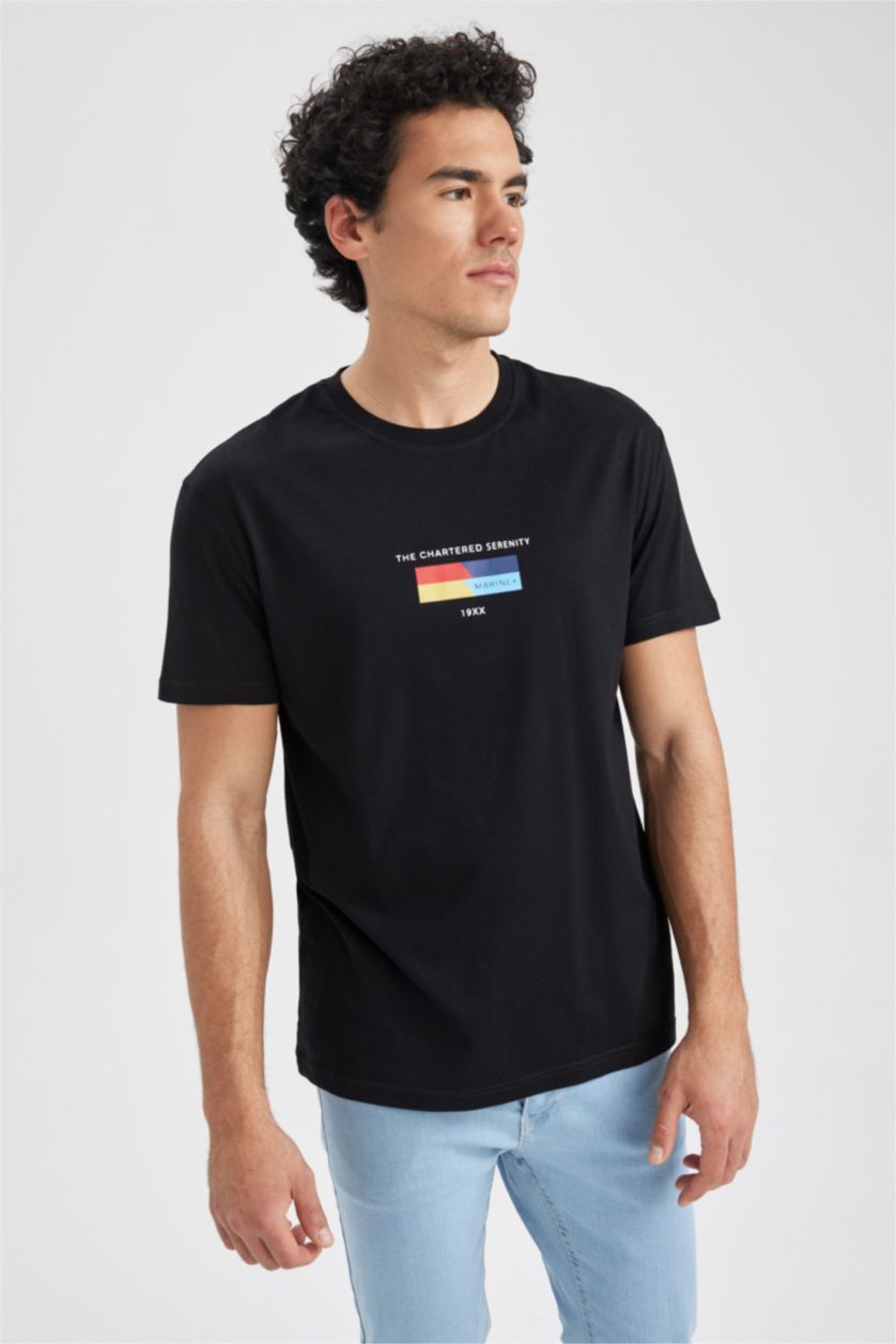 Мужчины Черный Футболка стандартного кроя с круглым вырезом и принтом