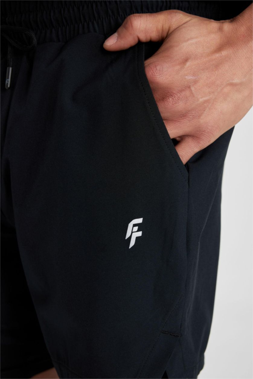 رجال أسود شورت محكم سليم فيت بجيب من DeFactoFit