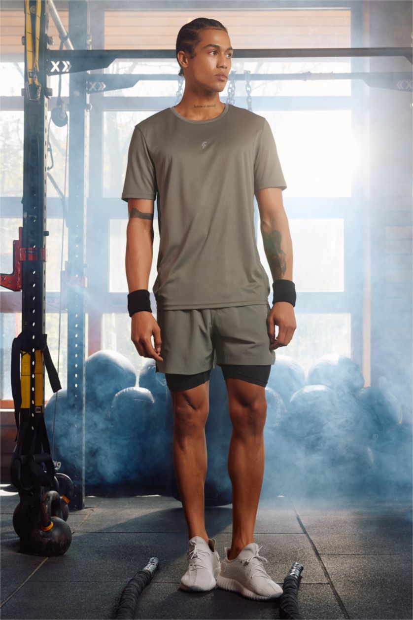 Erkek Haki DeFactoFit Slim Fit Dar Kesim Sporcu Taytlı Dokuma Şort