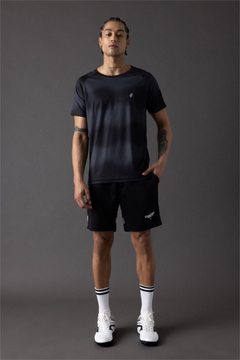 Erkek Siyah DeFactoFit Slim Fit Dar Kesim Bisiklet Yaka Sporcu Kısa Kollu Siyah Tişört