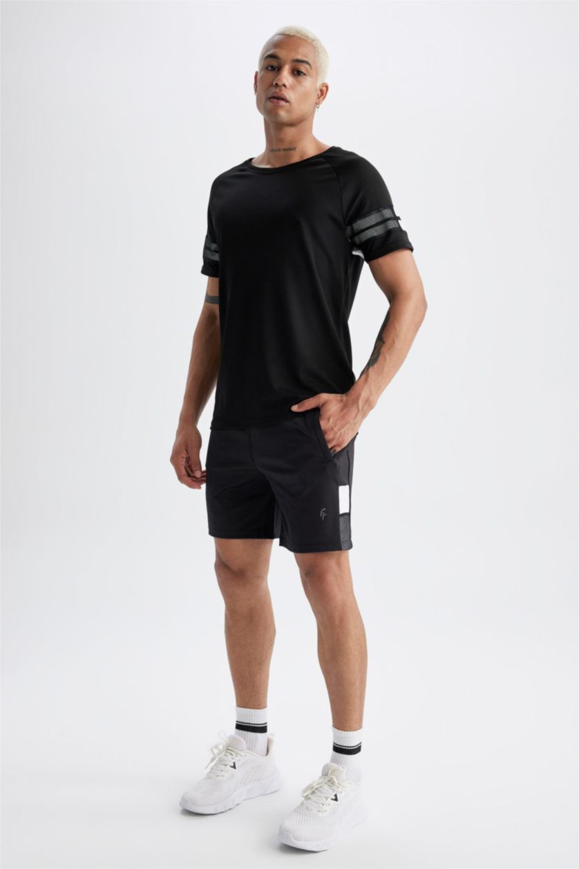 رجالي أسود Slim Fit Short Sleeve T-Shirt