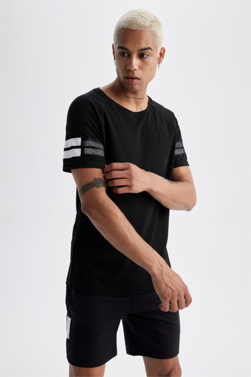 رجالي أسود Slim Fit Short Sleeve T-Shirt