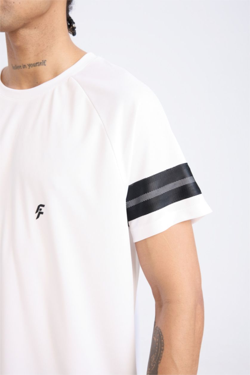 رجال أبيض تيشيرت رياضي نص ردن سليم فيت من DeFactoFit