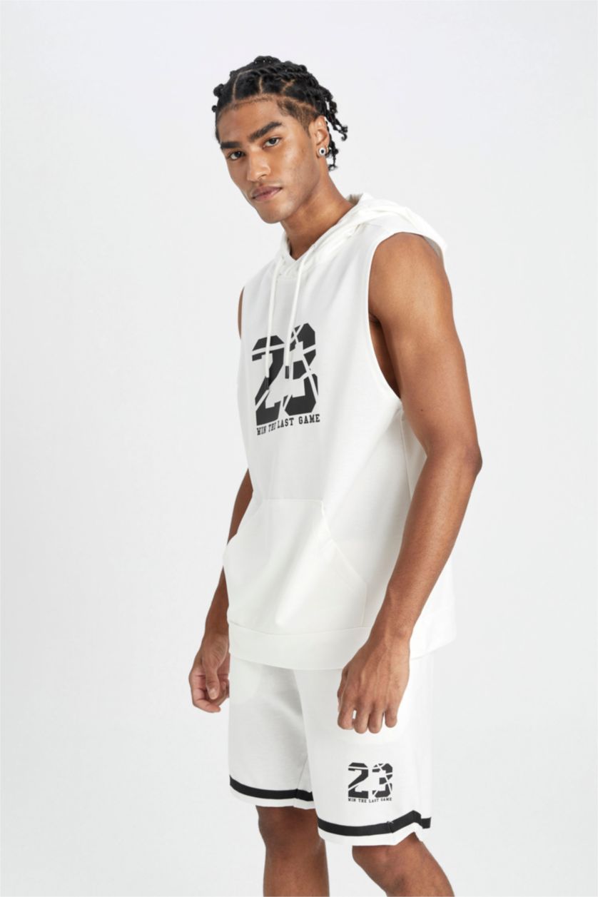 Erkek Beyaz DeFactoFit Standart Fit Kapüşonlu Baskılı Atlet