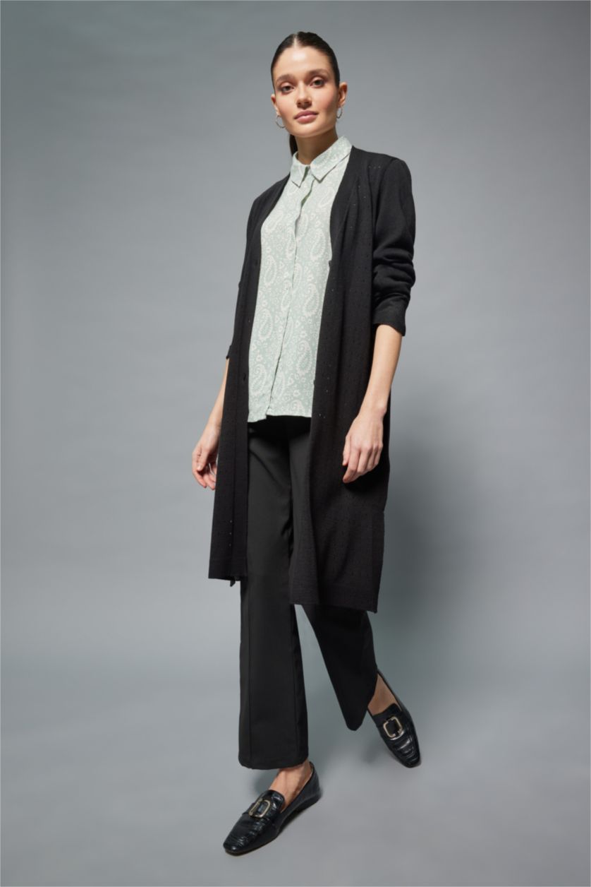 حريمي أسود كارديجان تريكو قصة عادية وياقة V