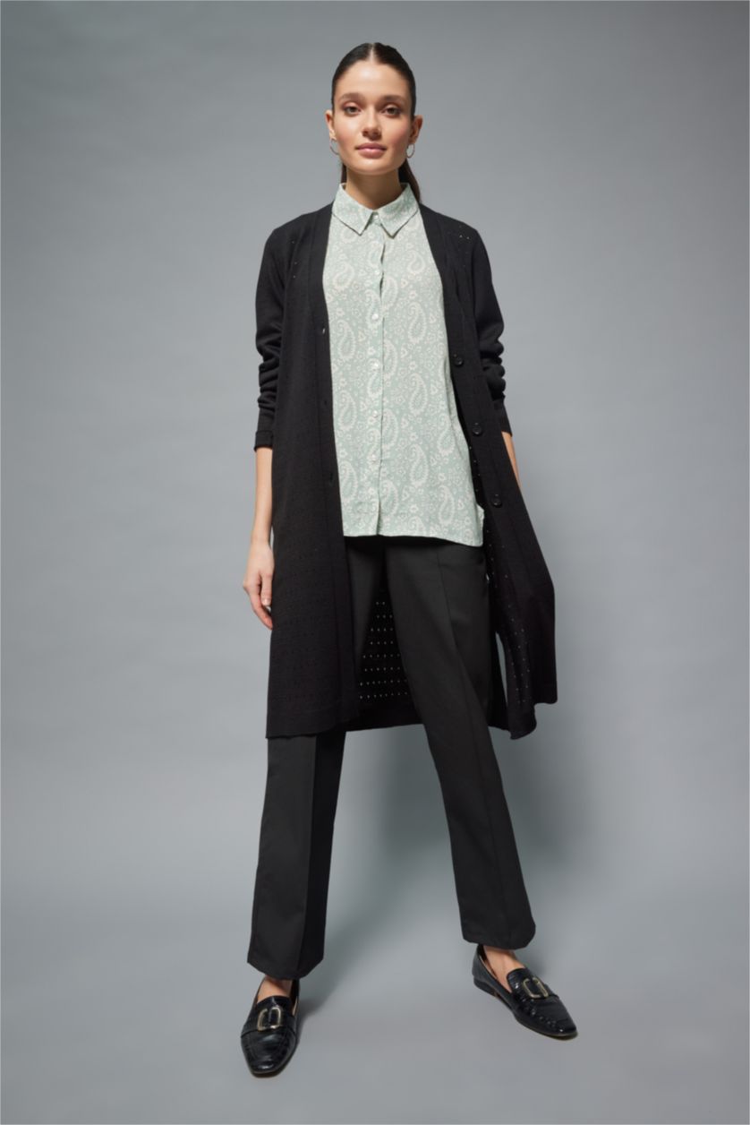 حريمي أسود كارديجان تريكو قصة عادية وياقة V