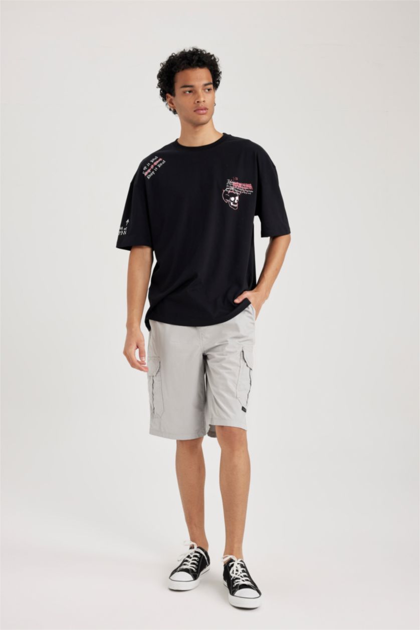 رجال أسود تي شيرت مطبوع اوفر سايز بياقة مستديرة