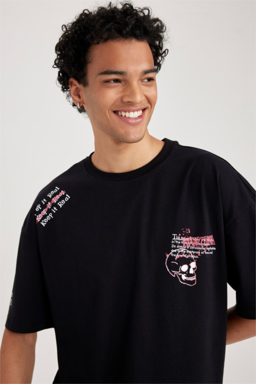 رجال أسود تي شيرت مطبوع اوفر سايز بياقة مستديرة