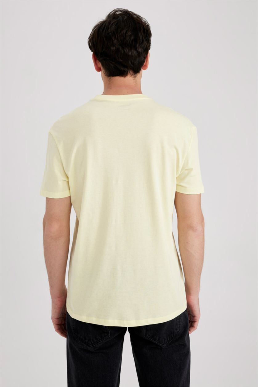 رجال أصفر فاتح Regular Fit Short Sleeve T-Shirt