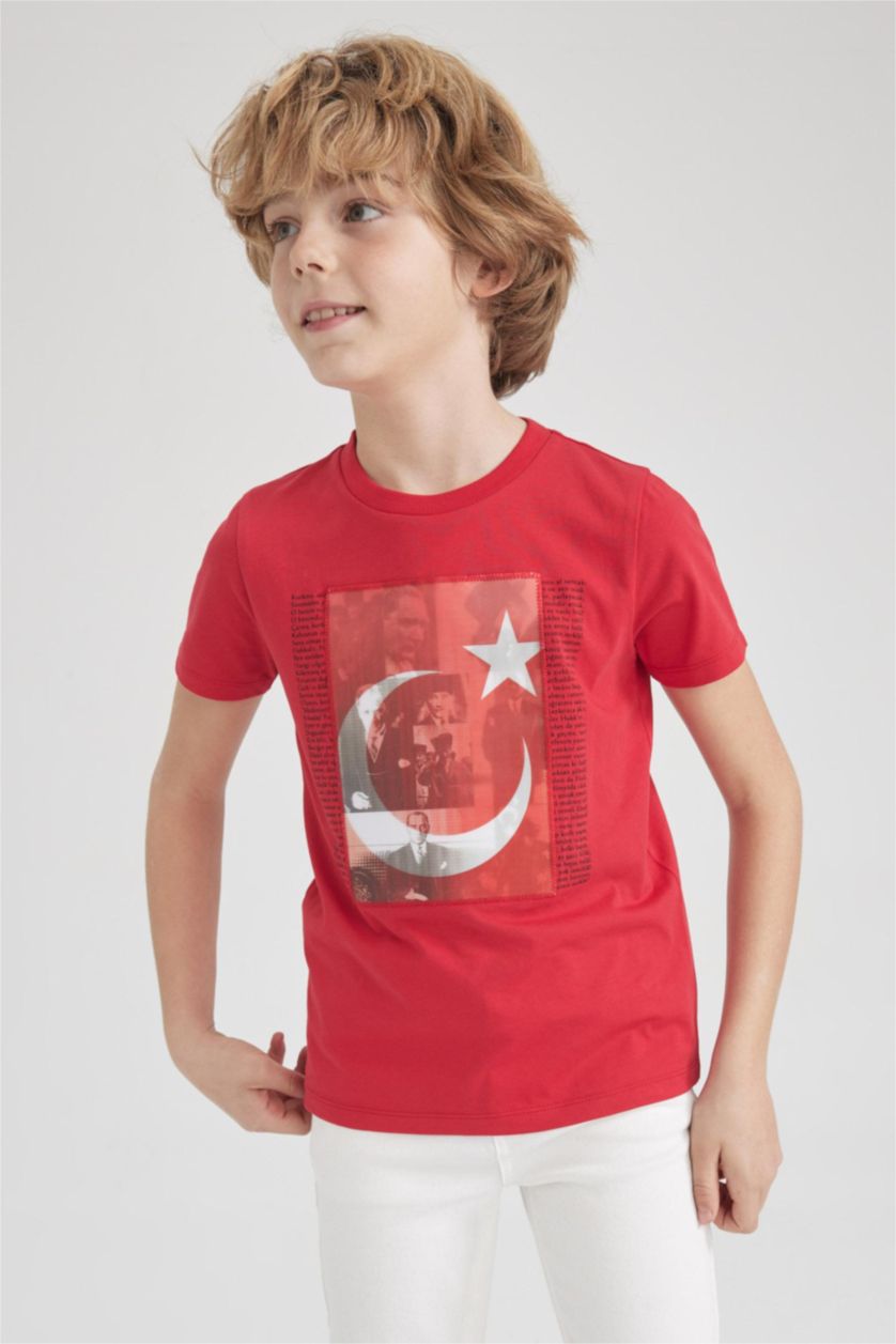 Erkek Çocuk - Genç Erkek Kırmızı Erkek Çocuk Bayrak Baskılı Kısa Kollu Kırmızı Tişört