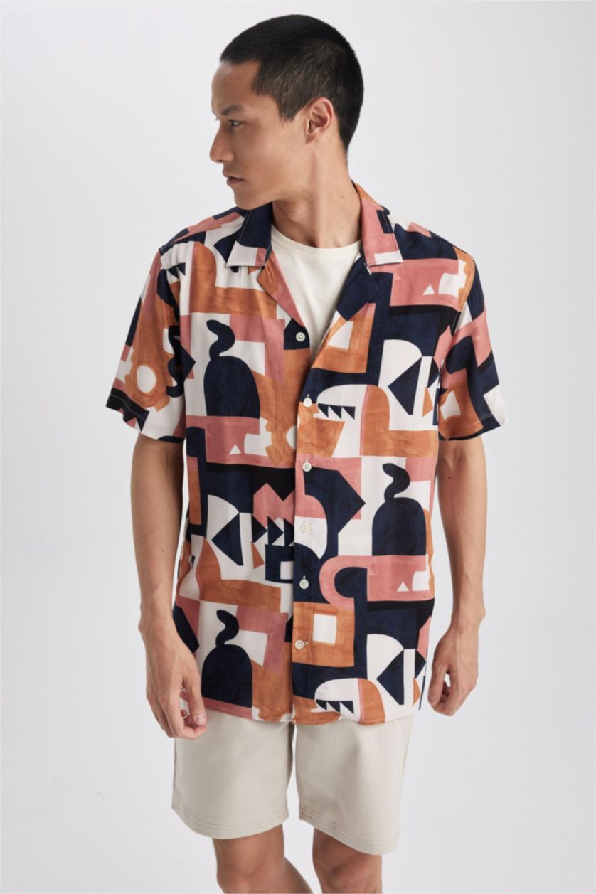 رجال خمري فاتح قميص قصة عادية وياقة جاكيت