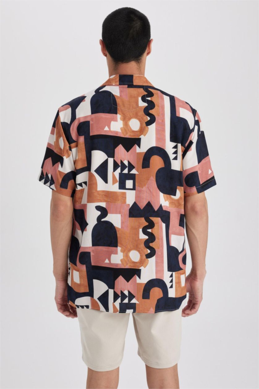 رجال خمري فاتح قميص قصة عادية وياقة جاكيت