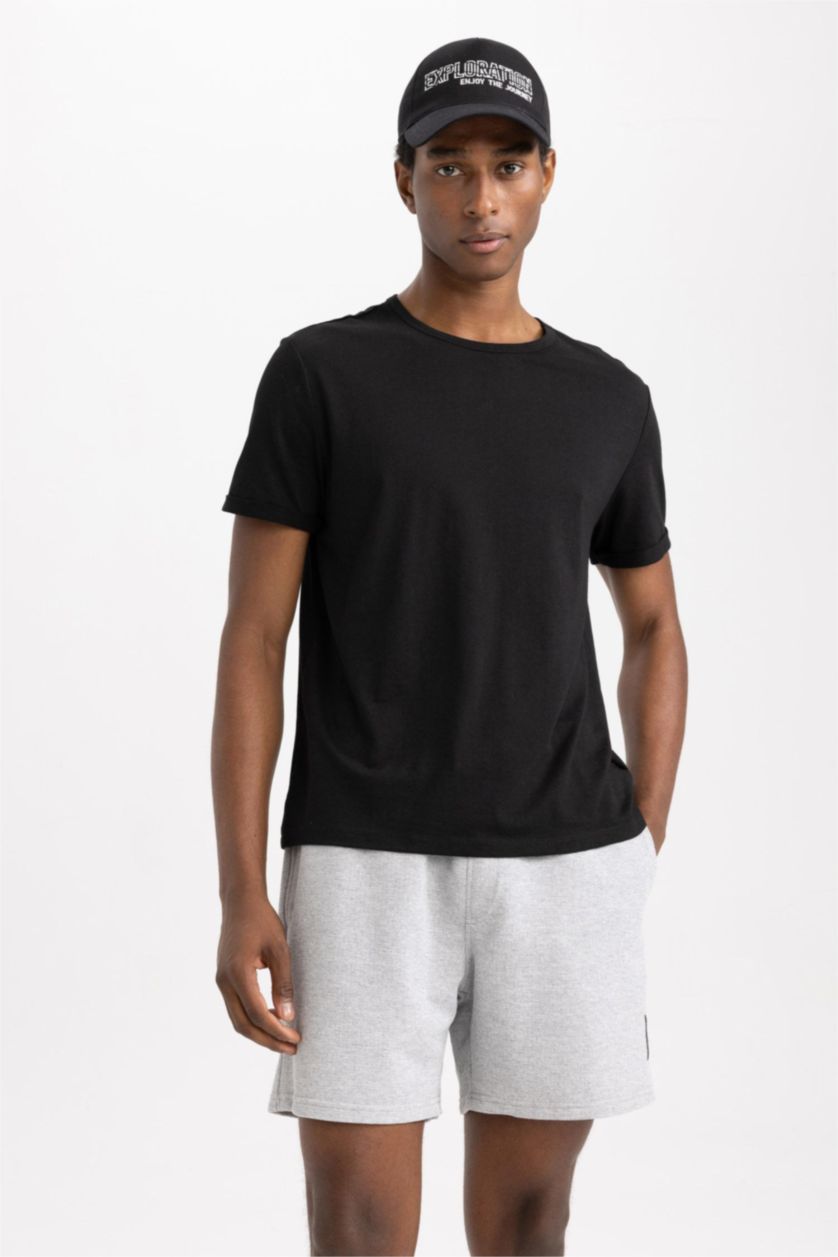 MAN Black Regular Fit Crew Neck Basic Short Sleeve T-Shirt
