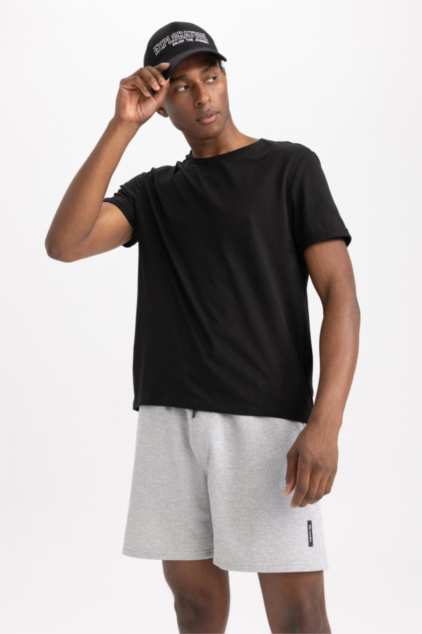 MAN Black Regular Fit Crew Neck Basic Short Sleeve T-Shirt