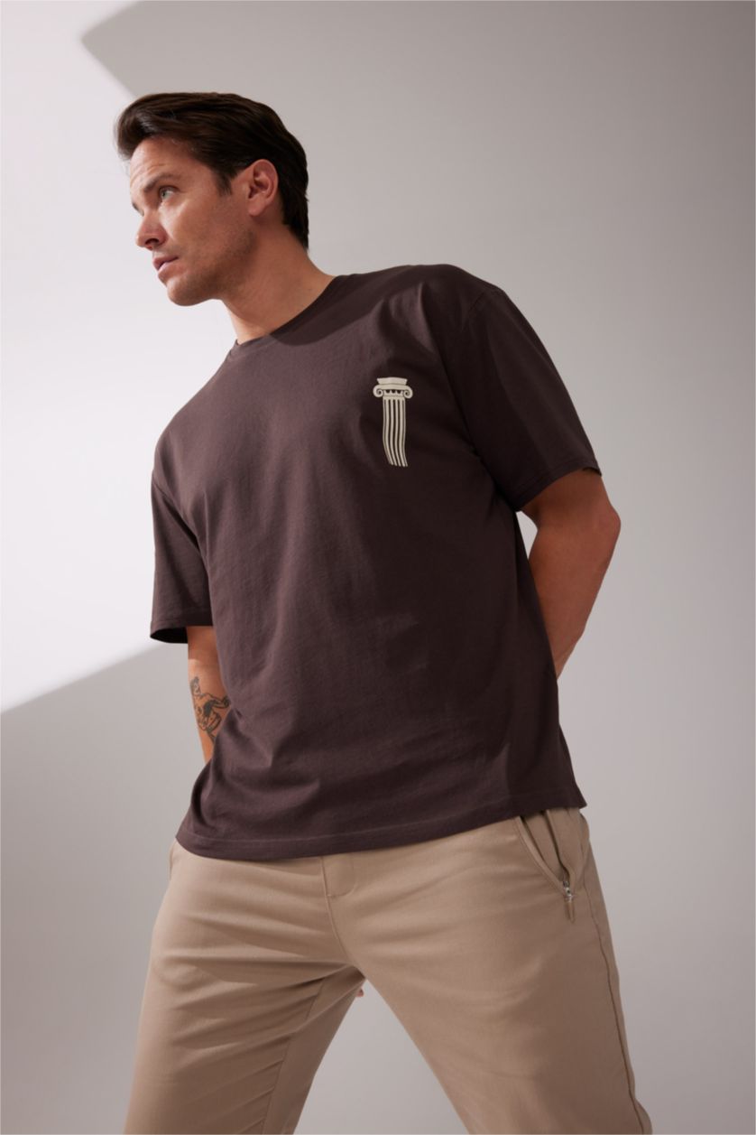 رجالي بني Oversize Fit Short Sleeve T-Shirt