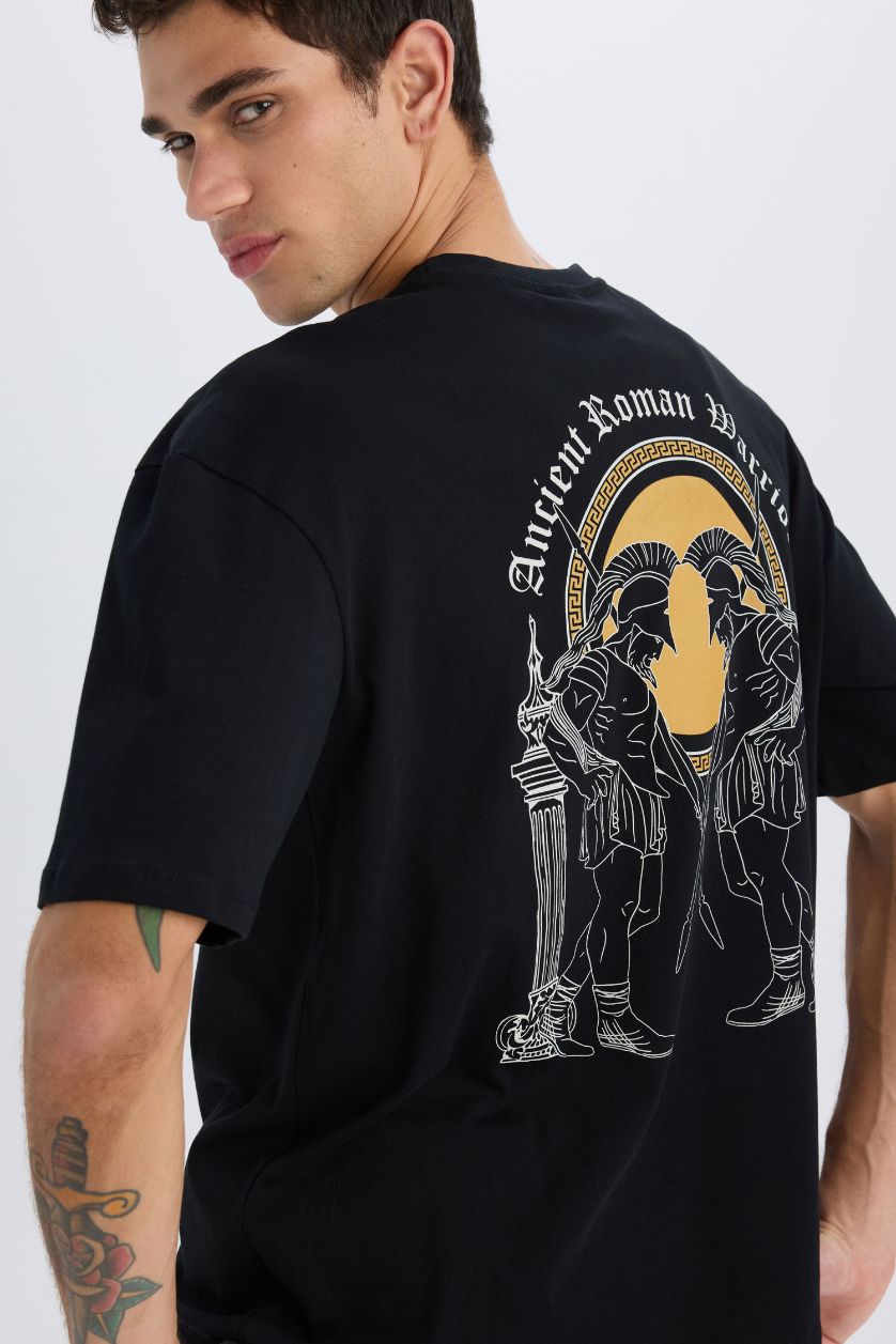 Erkek Siyah %100 Pamuk Oversize Geniş Kalıp Bisiklet Yaka Sırt Baskılı Kısa Kollu Tişört