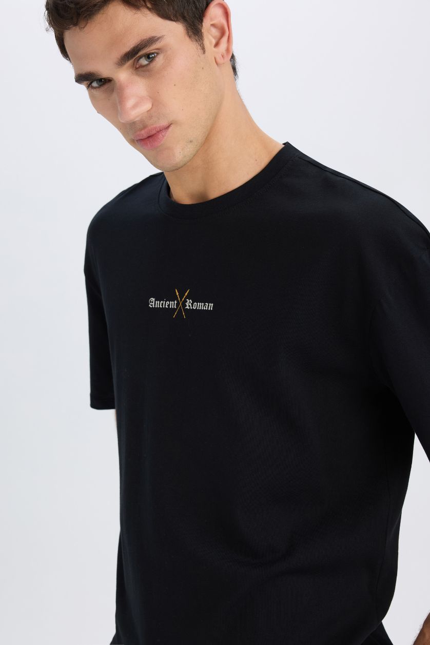 Erkek Siyah %100 Pamuk Oversize Geniş Kalıp Bisiklet Yaka Sırt Baskılı Kısa Kollu Tişört