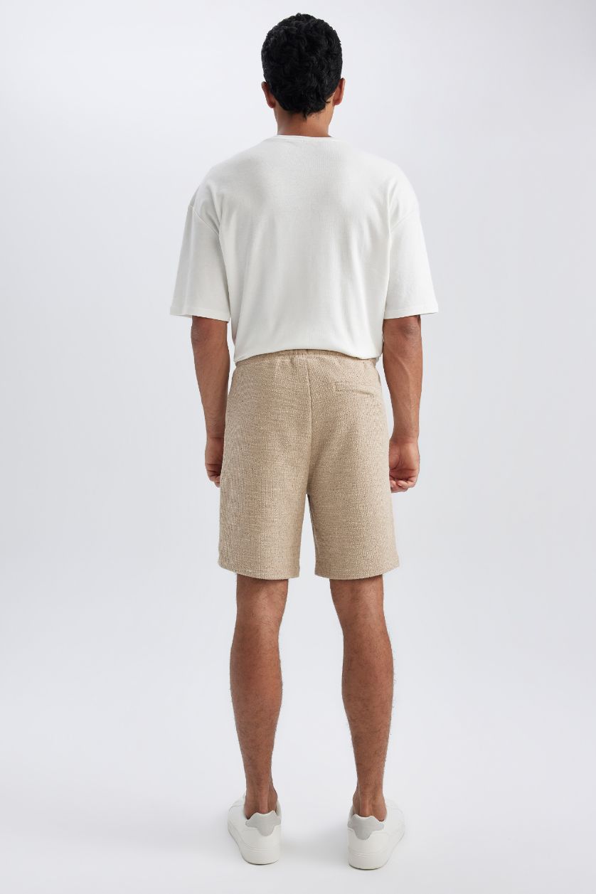 Мужчины Бежевый Бермуды стандартного кроя