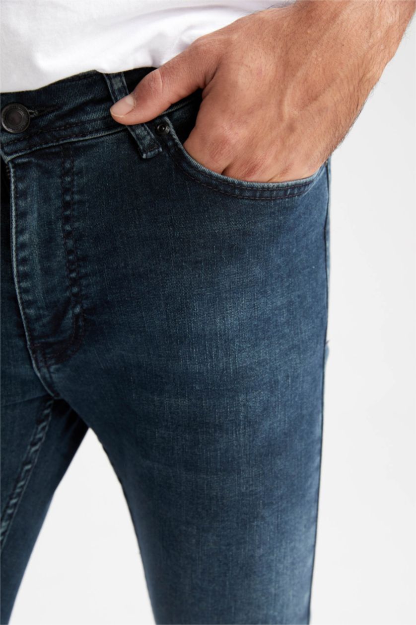 MAN Dark Green Super Skinny Trousers
