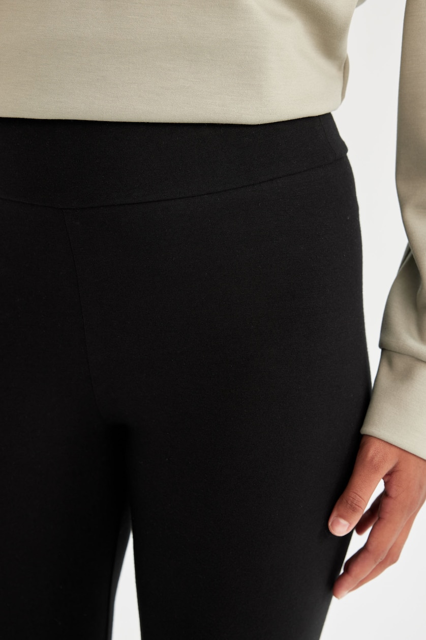 Women Black Sport Leggings