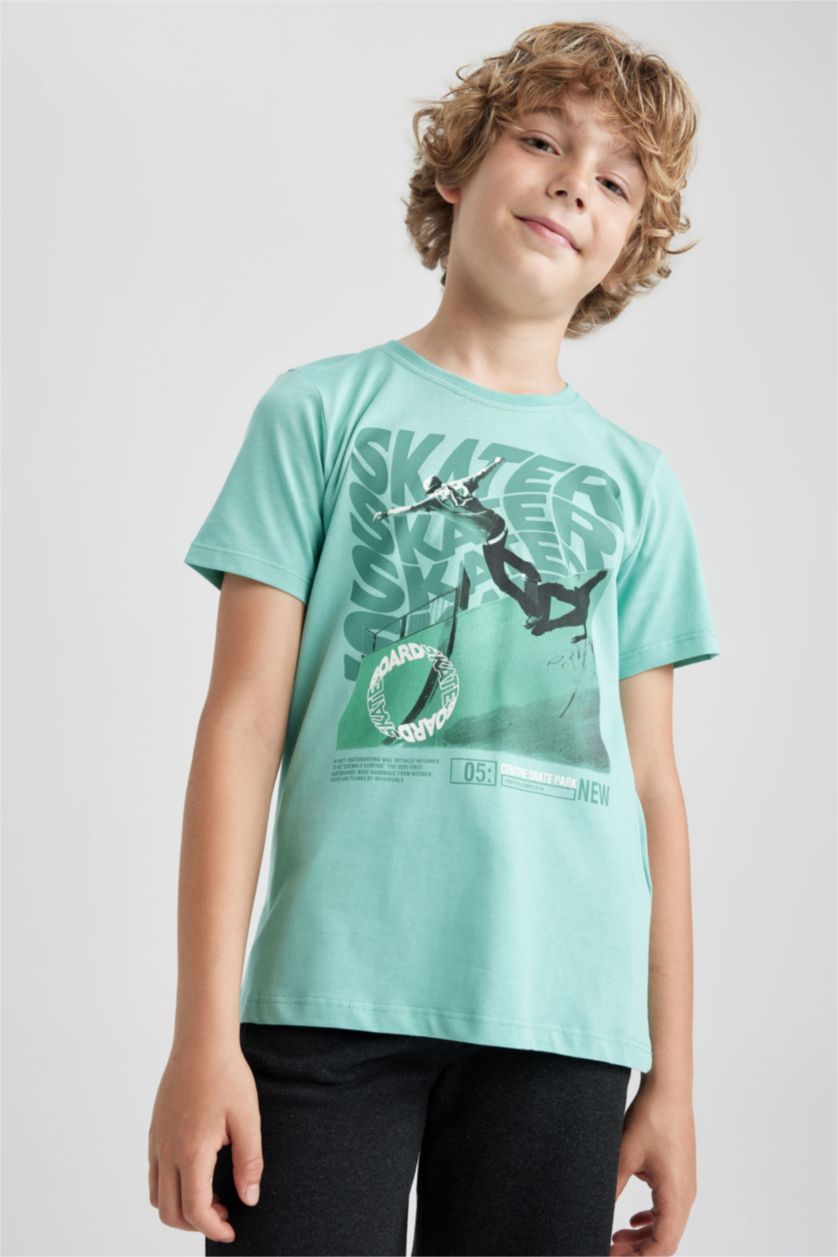 أولاد أخضر فاتح طقم اولادي شورت تيشيرت - قطعتين