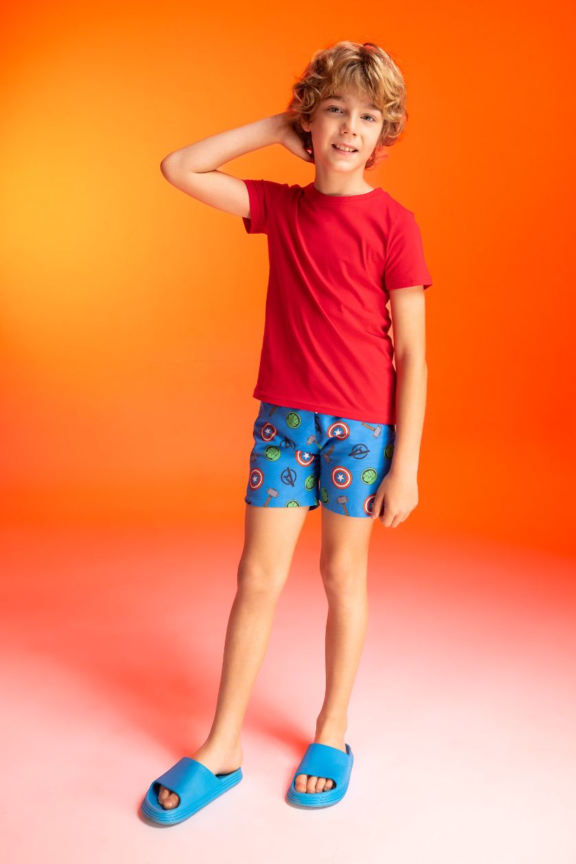 أولاد أزرق فاتح شورت سباحة من مارفل افنجرز