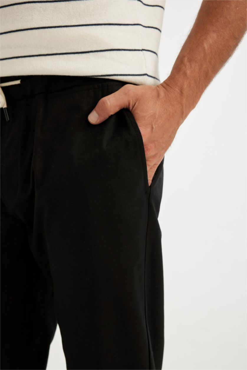 MAN Black jogger Trousers