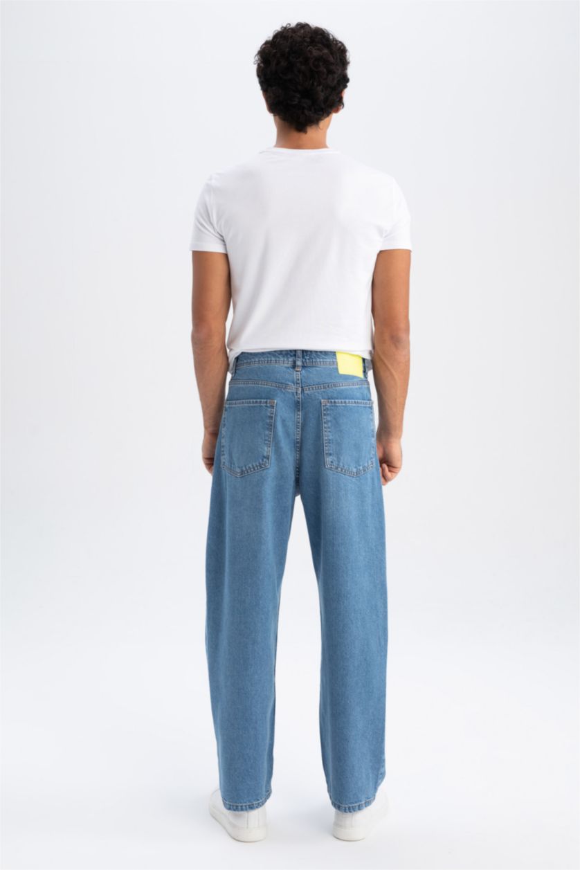 MAN Light Blue Baggy Fit Wide Pattern Normal Waist Wide Leg Jeans