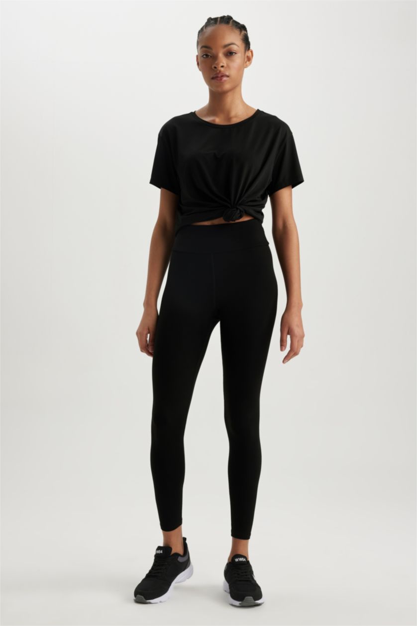 نساء أسود تيشيرت نص كم قصة مريحة برقبة مستديرة