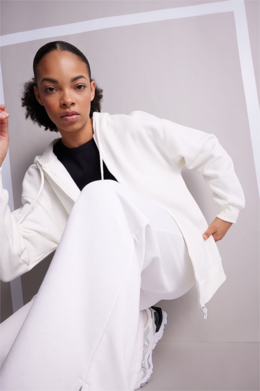 نساء بيج فاتح Oversize Fit Thick Sweatshirt Fabric Cardigan