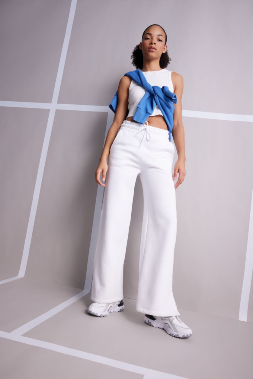 FEMME Blanc Coupe standard