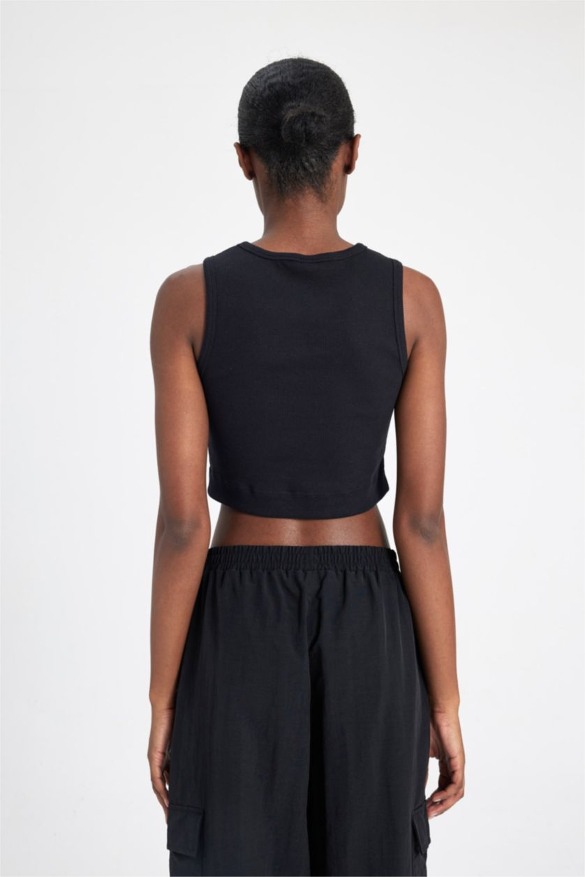 حريمي أسود كروب توب رياضي سليم فيت برقبة مستديرة