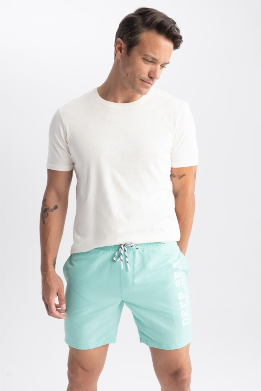 MAN Mint Regular Fit Midi Beach Shorts