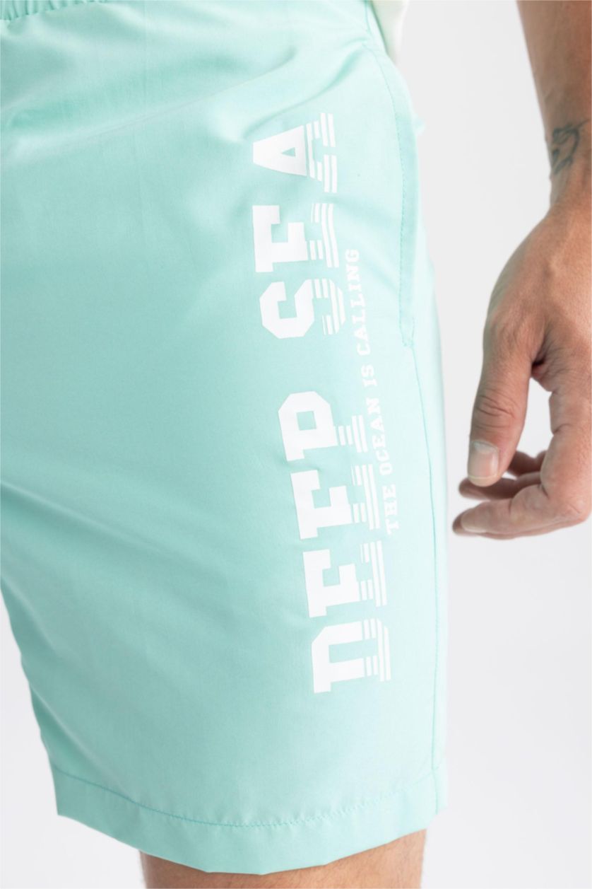 MAN Mint Regular Fit Midi Beach Shorts