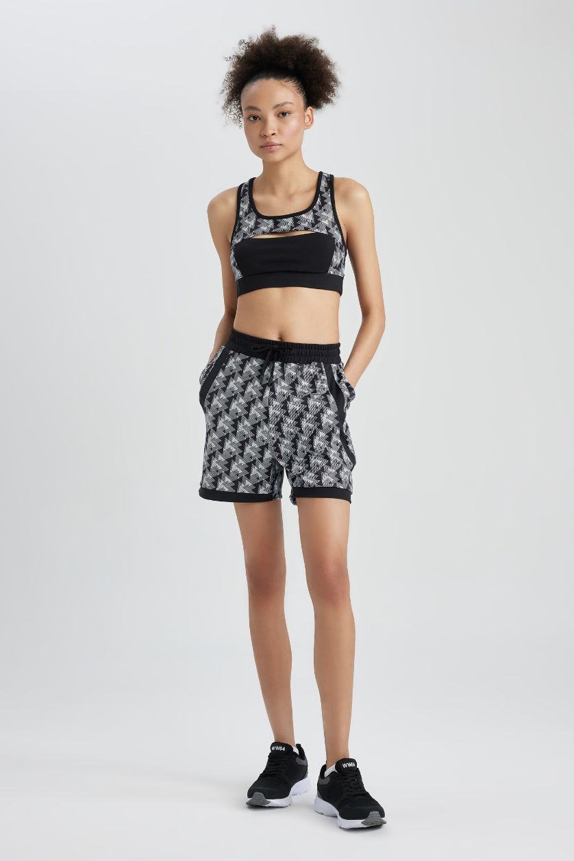 حريمي أسود شورت رياضي قصة عادية بجيب من DeFactoFit