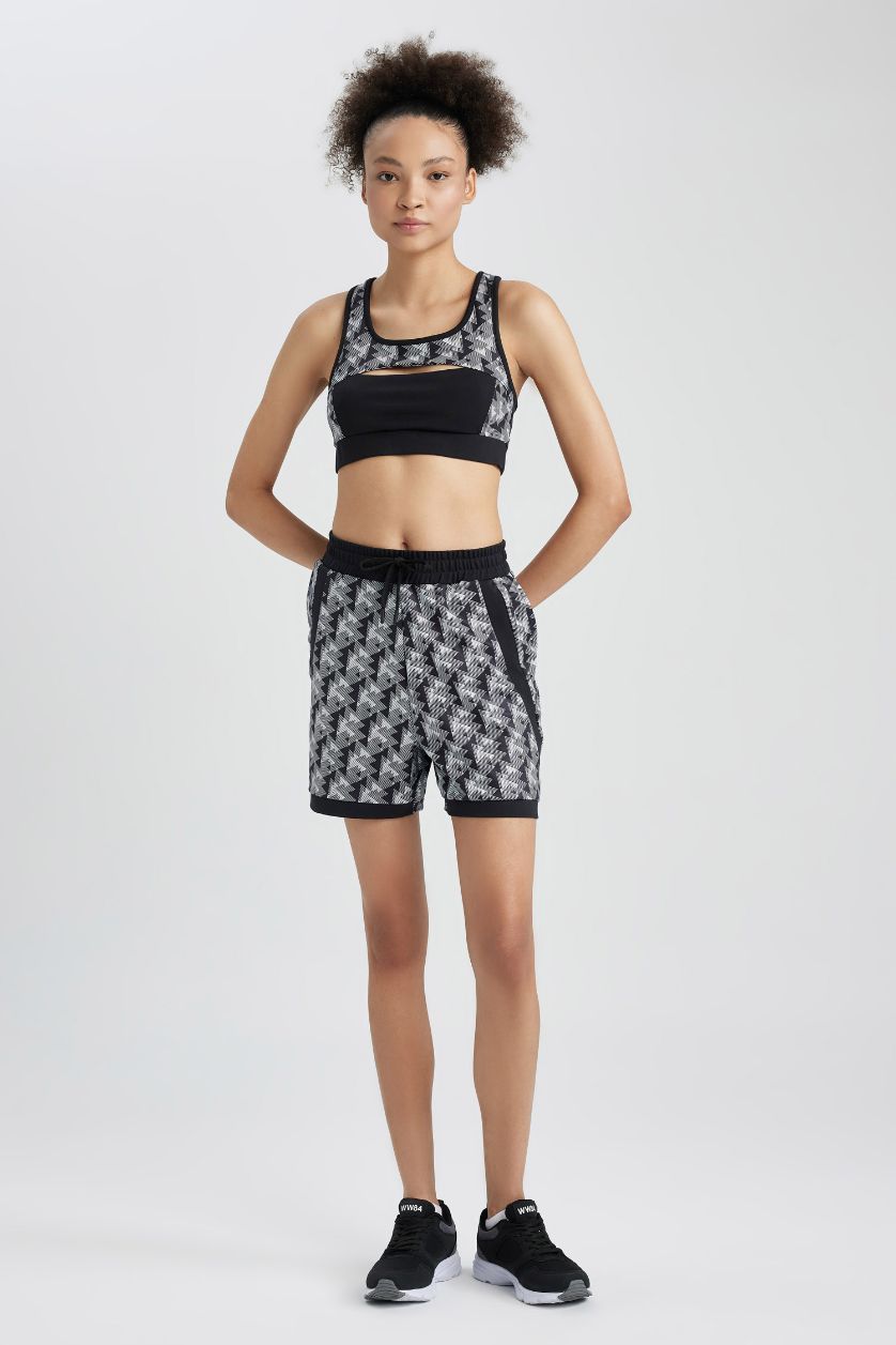 حريمي أسود شورت رياضي قصة عادية بجيب من DeFactoFit