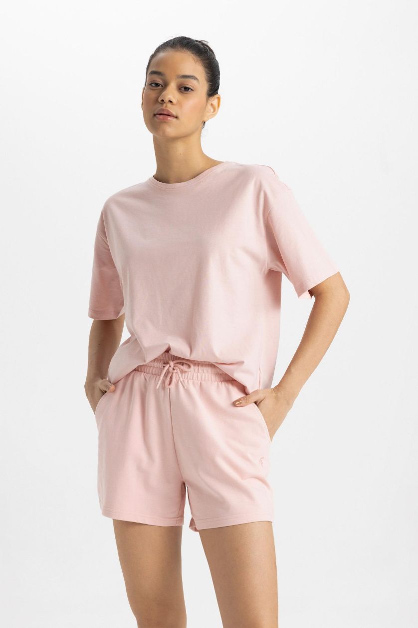 حريمي زهري شورت قصير قصة عادية من DeFactoFit