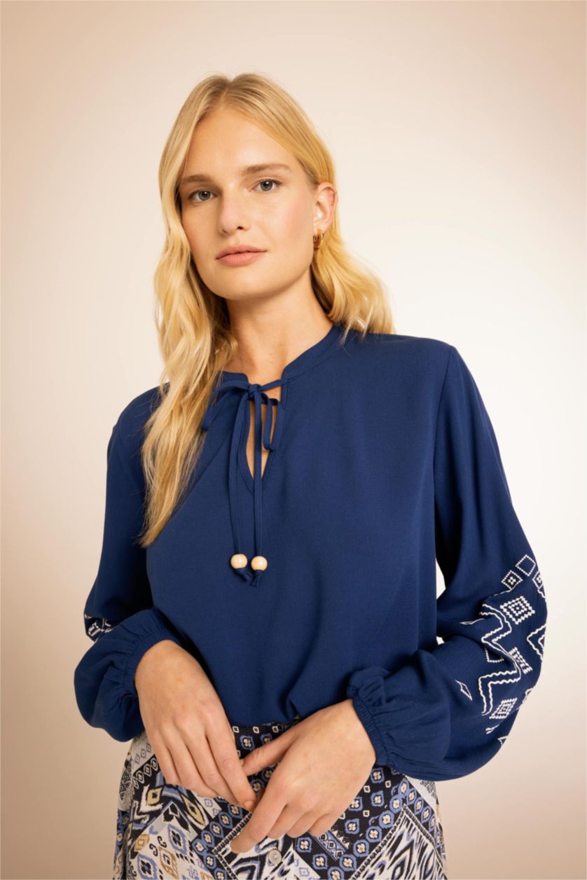 WOMAN NAVY Traditional Regular Fit Long Sleeve Blouse