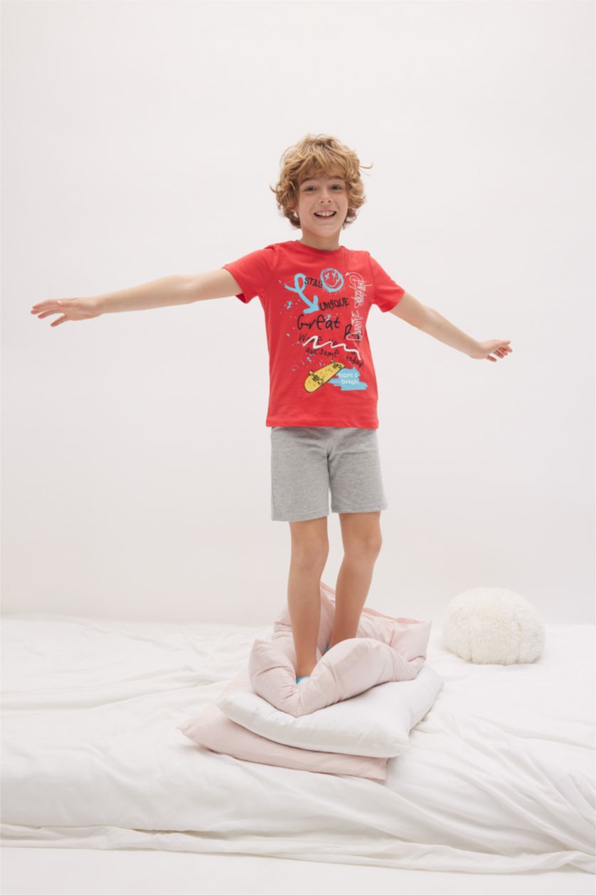 BOYS & TEENS Red طقم بيجاما قصة عادية