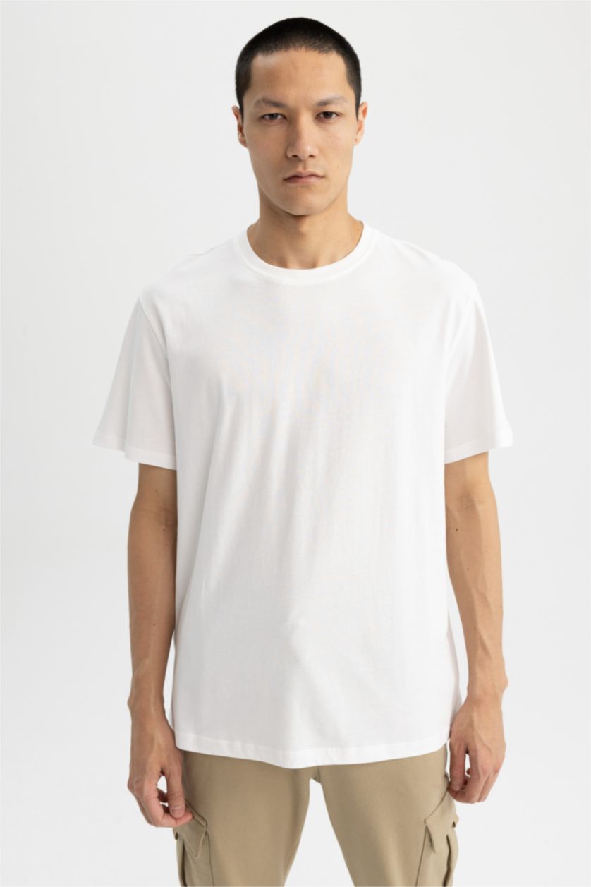MAN White New Regular Fit Crew Neck T-Shirt