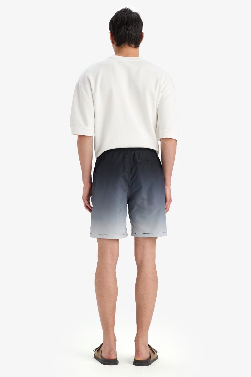 Erkek Siyah Regular Fıt Degrade Baskılı File Astarlı Diz Üstü Deniz Şortu