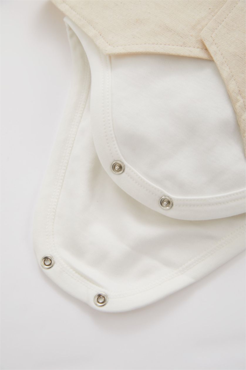 مولود ذكر بيج فاتح طقم ولادي بيبي كتان - 3 قطع