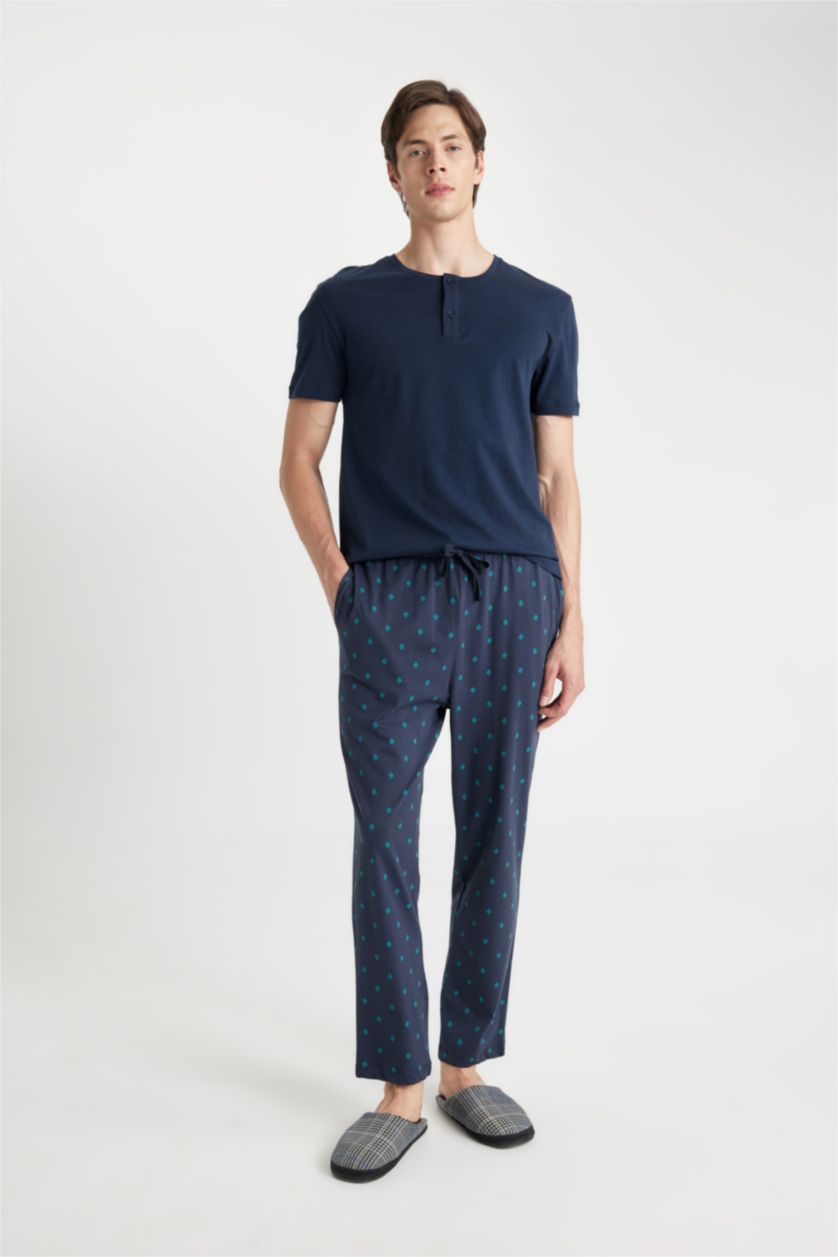 MAN NAVY Regular Fit Bottom