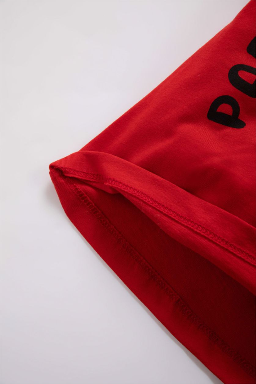 مولود ذكر أحمر تي شيرت ولادي بطباعة الحيوانات قصة عادية