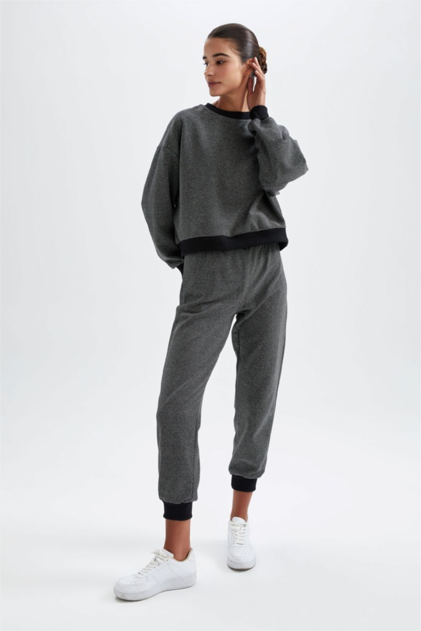 FEMME Noir Sweat-Shirt Coupe Classique