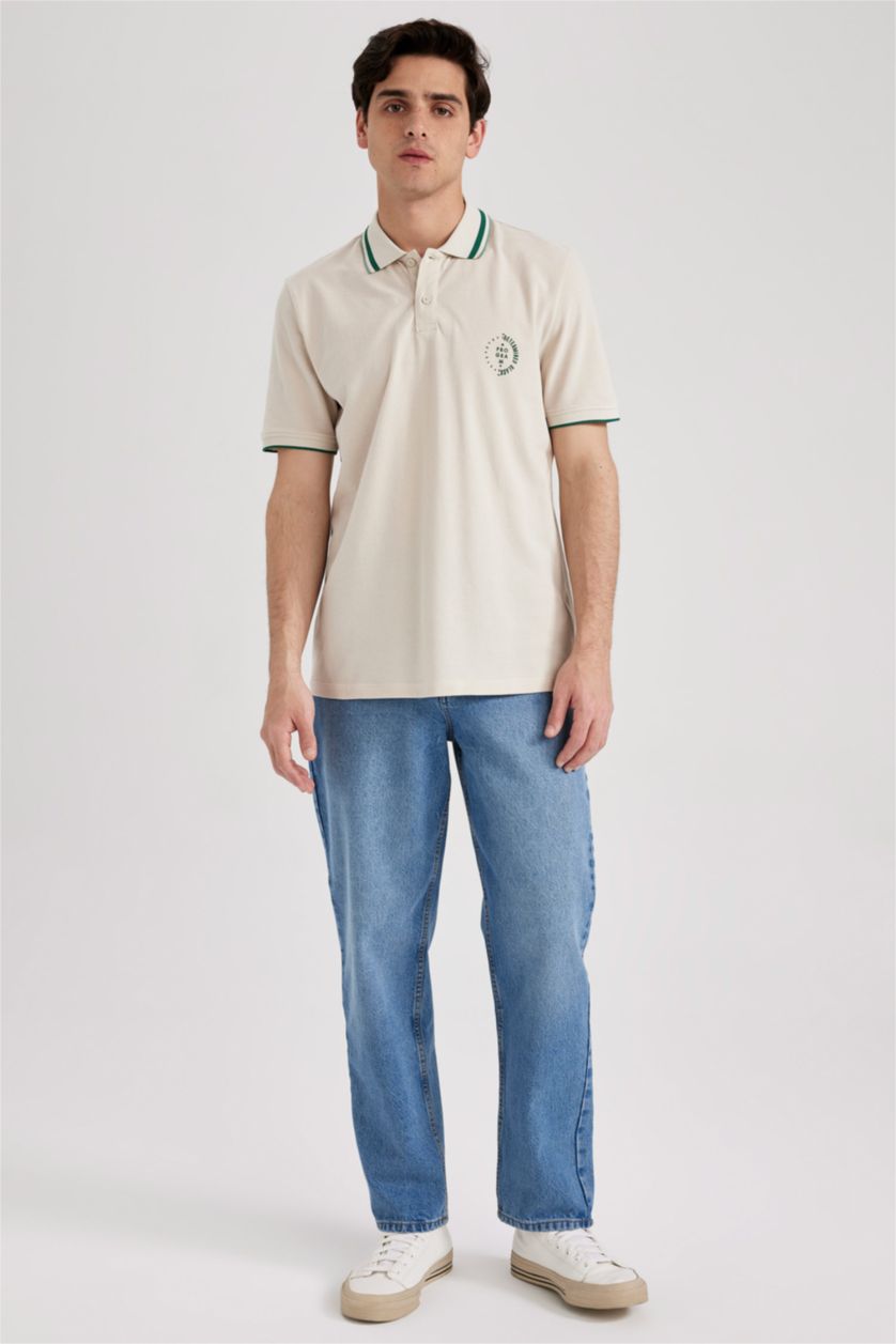 رجال اللون الرملي تي شيرت بولو مطبوع قصة عادية