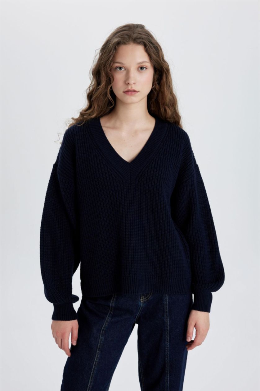 WOMAN NAVY Oversize Fit V-neck Knit Pullover