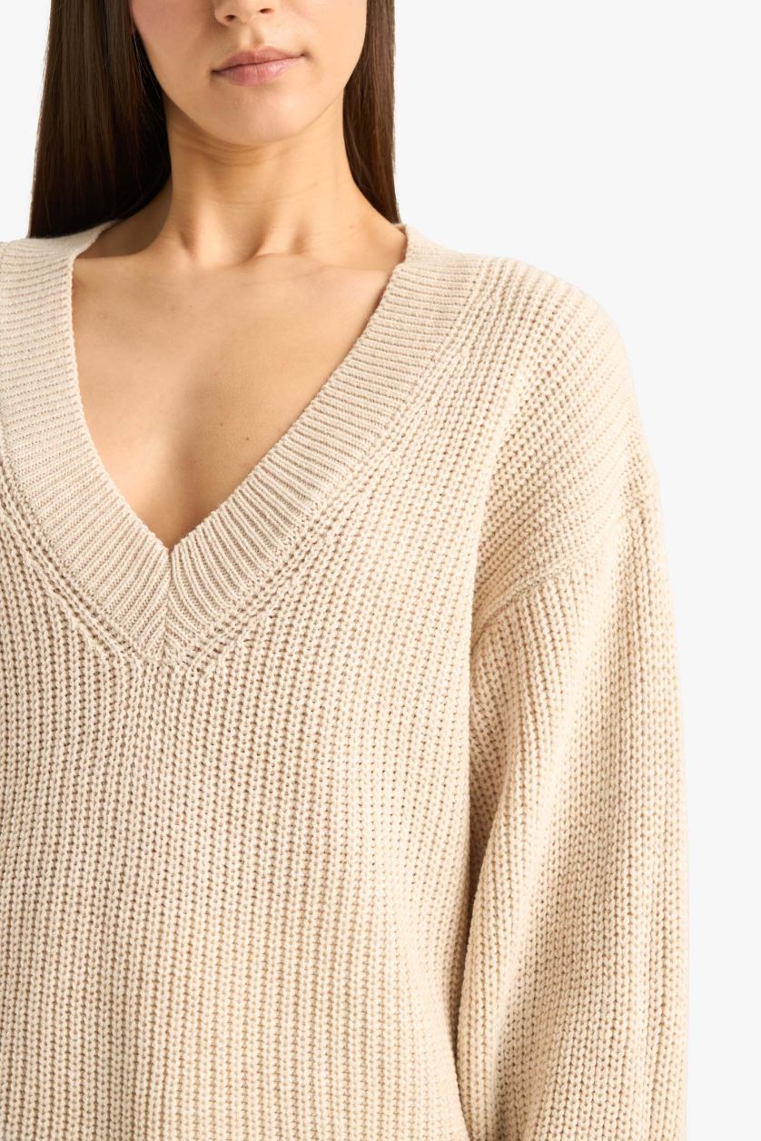 WOMAN Ecru Oversize Fit V-Neck Knit Pullover