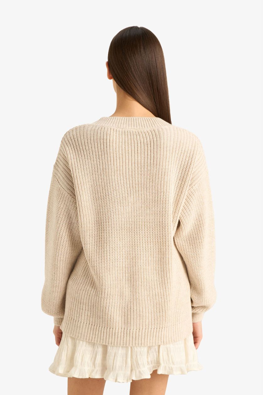 WOMAN Ecru Oversize Fit V-Neck Knit Pullover