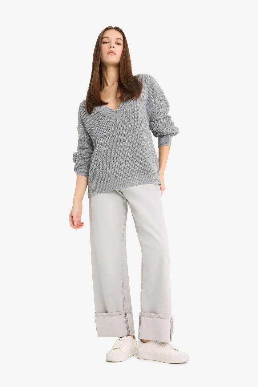 Kadın Gri Oversize Geniş Kalıp V Yaka Triko Kazak